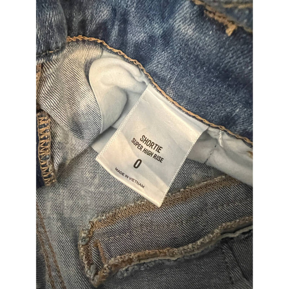 Express Super High Waist Paperbag Light Wash Denim Shorts Size 0 - Picture 2 of 4